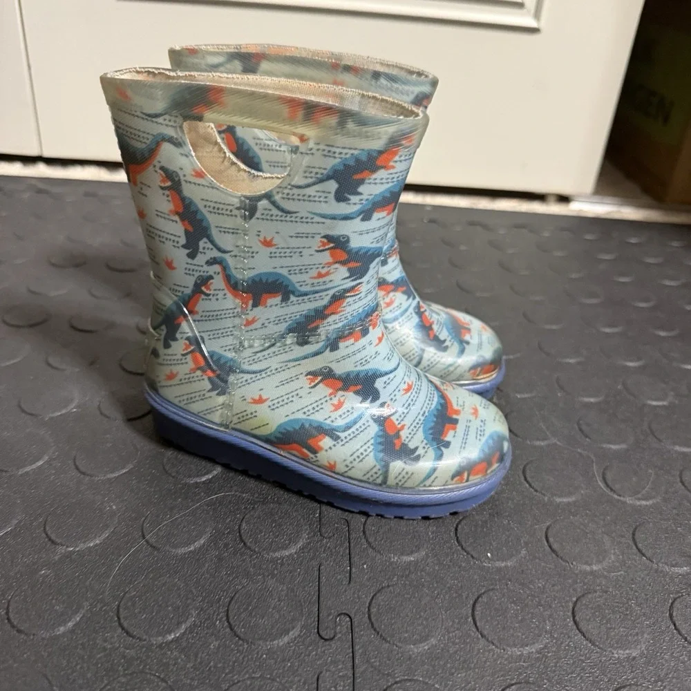 UGG RARE Little Kids Toddler Rahjee Desert Dino Rain Boots, size 6